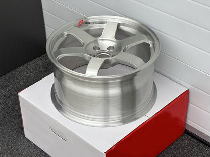 KUTE FELGI DO LAND ROVERA RANGE ROVER L460 T33